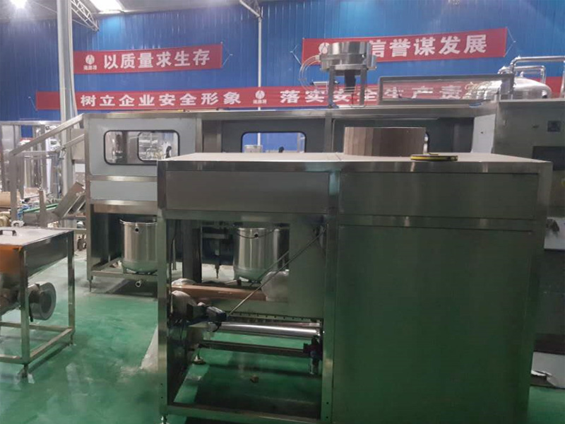 凈水設(shè)備濾芯為什么不保修？多久更換一次？
